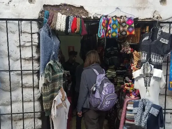 What's a Llama? Feeding Cute Llamas in Peru! 14 pic 2