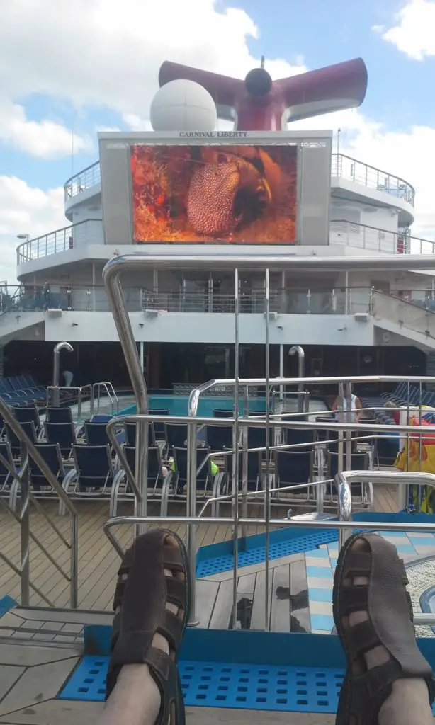 pool on cruise ship