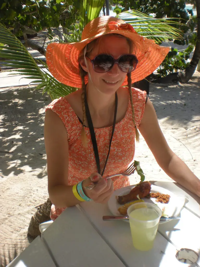 dining on the beach