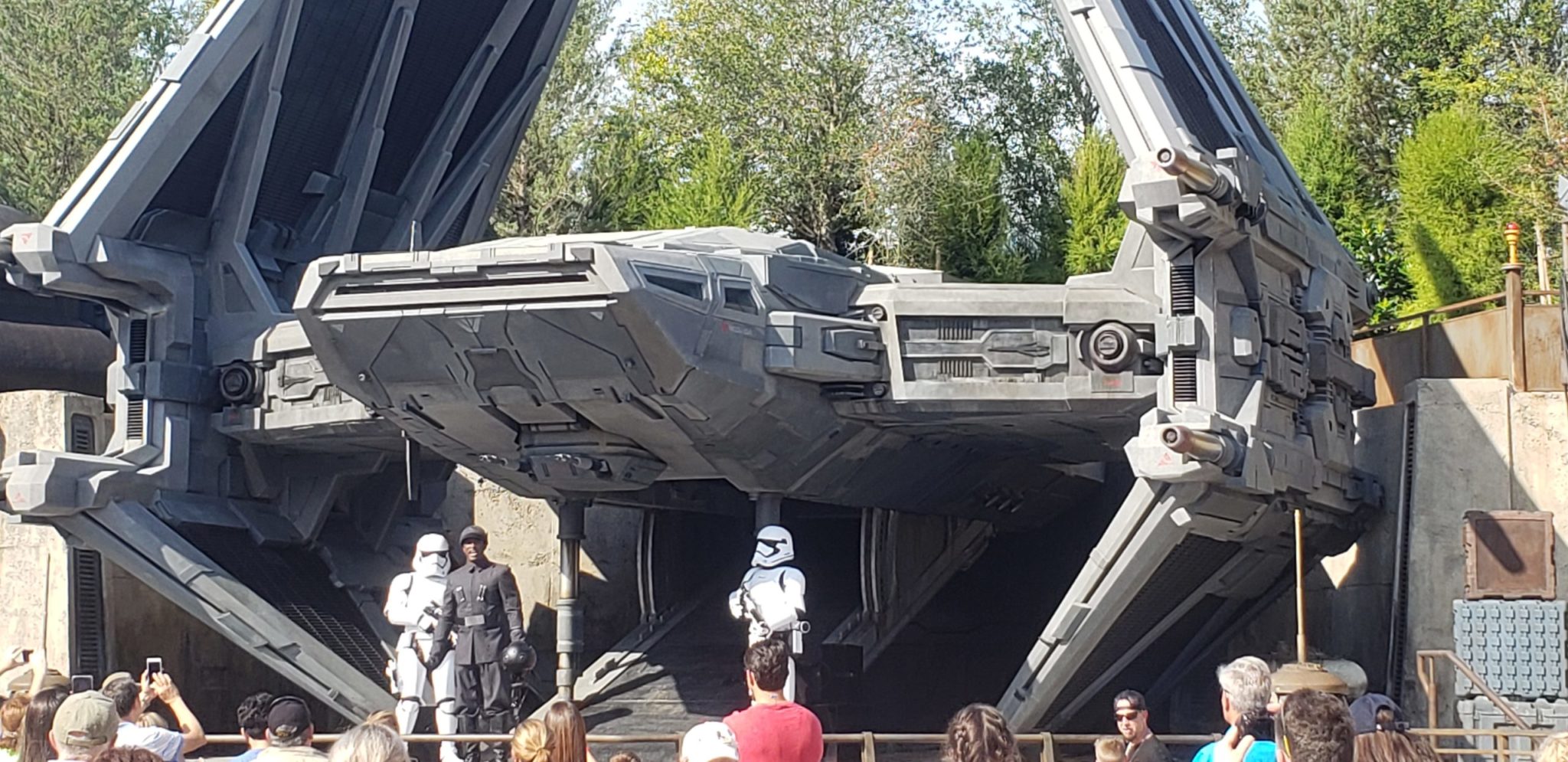 DISNEYWORLD GALAXY’S EDGE – What not to miss in the land of Star Wars ...