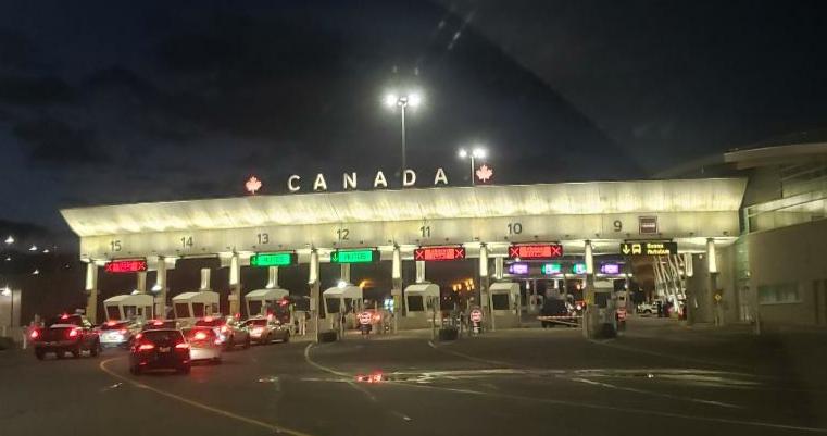 Border to cross into Canada