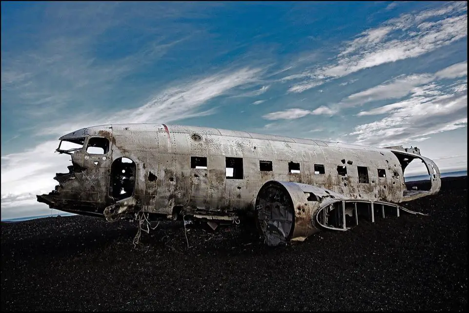 military plane crashed on Iceland beach