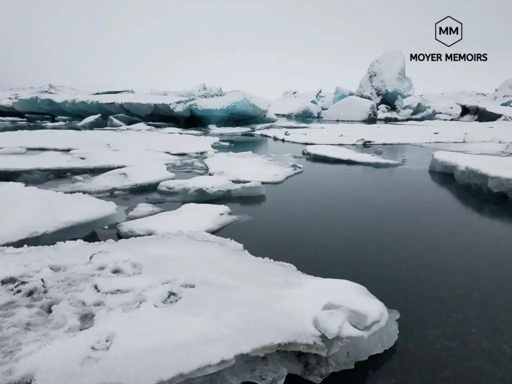 Glacier lagoon 