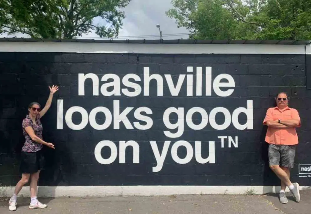 Nashville Looks Good on you - best wall murals in nashville