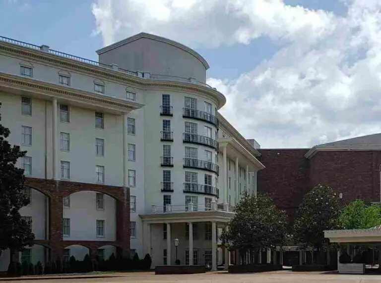 visiting-the-gaylord-opryland-resort-gardens-in-nashville-moyer-memoirs