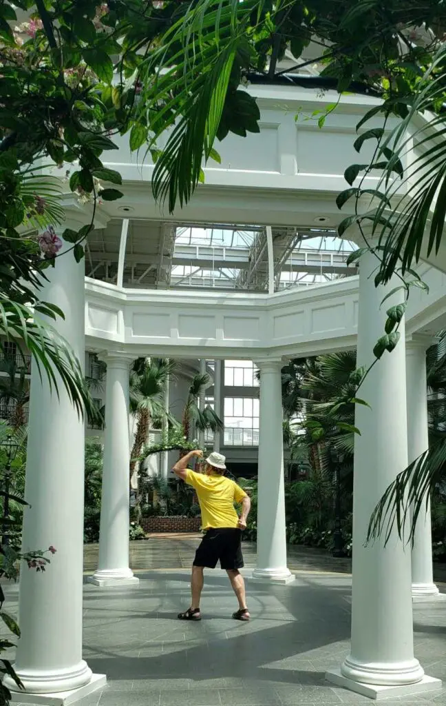 Opryland Resort Gardens - titan in the Gazebo