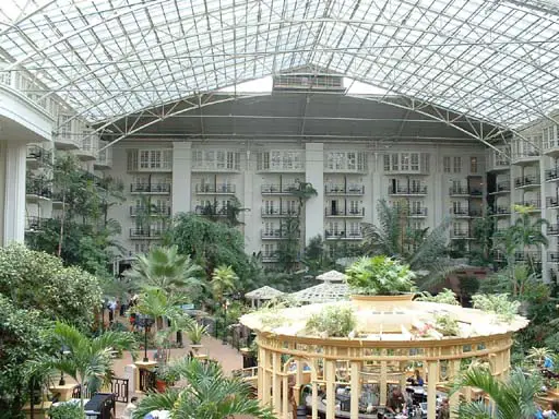 Opryland_Hotel_Atrium