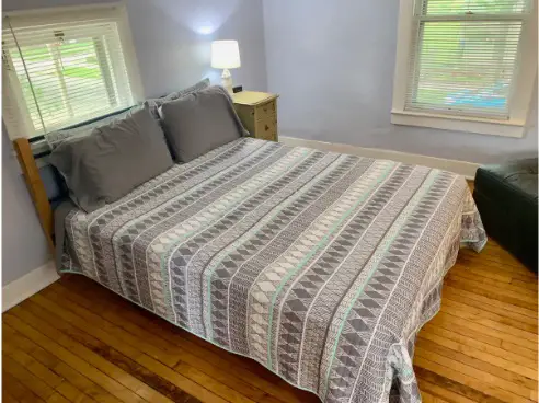 bedroom of airbnb cleveland 4