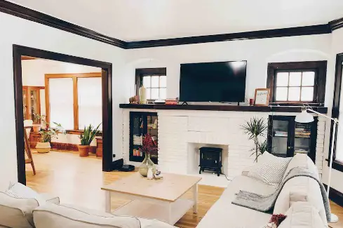living room of airbnb cleveland house 9