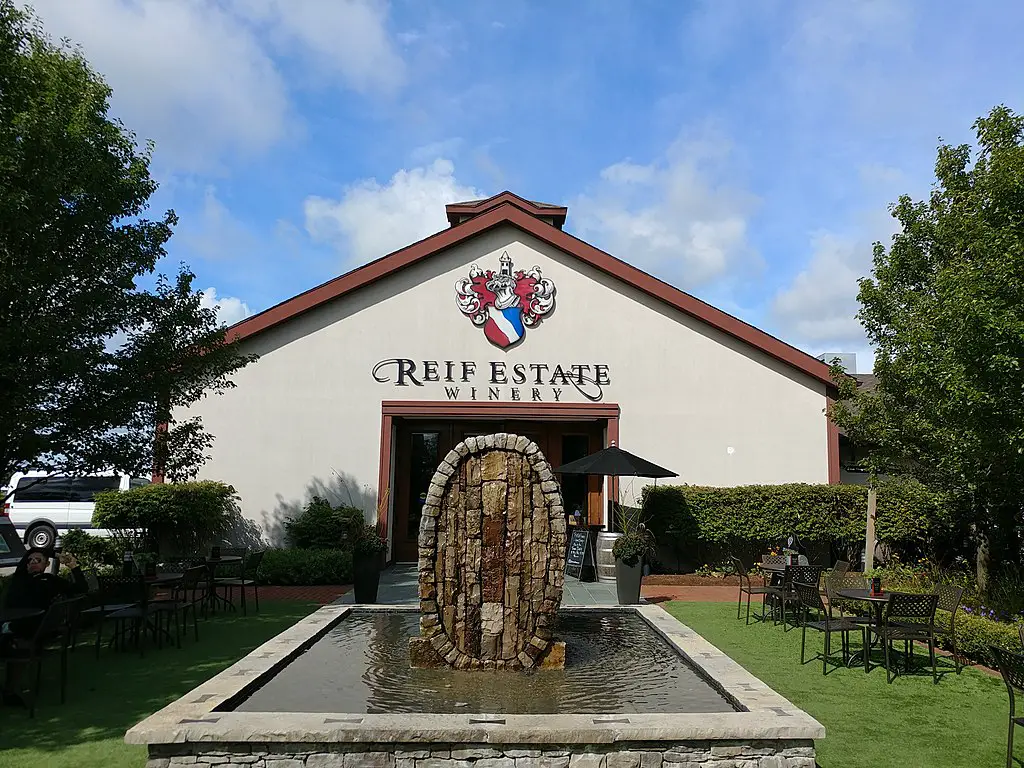 front view of Reif Estate Winery in Niagara Falls Canada