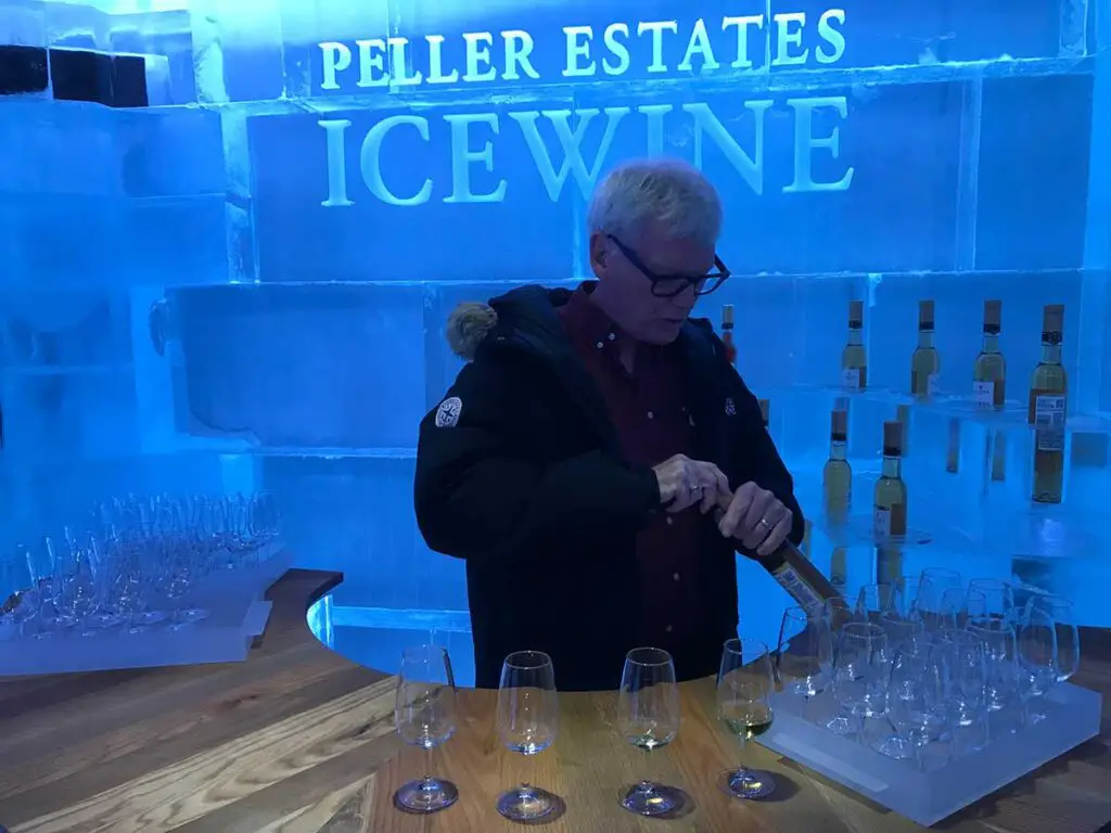 Ice wine bar at Pellar Estates in niagara Falls