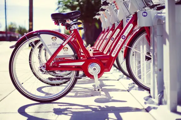 red bikes for rent in downtown Nashville