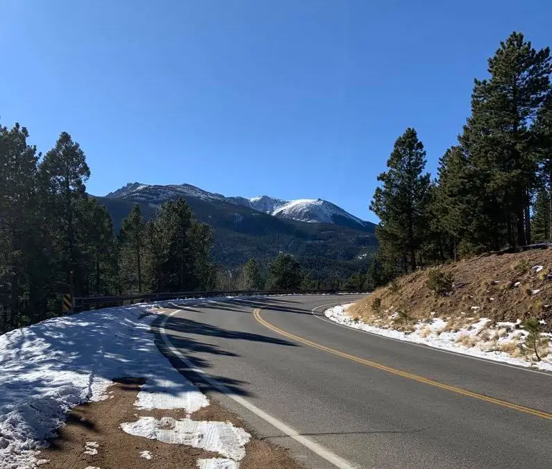 road to drive Pikes Peak in the winter