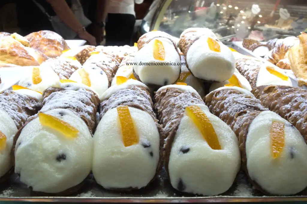 cannoli- Palermo Dessert