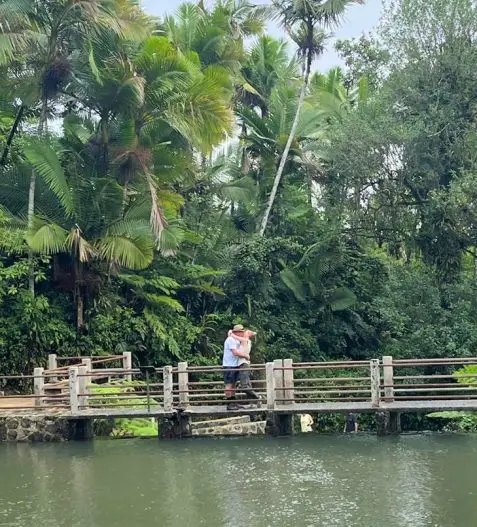 kissing couple in El Yunque Rainforest in one of the best instagram places in Puerto Rico - Grand Bano