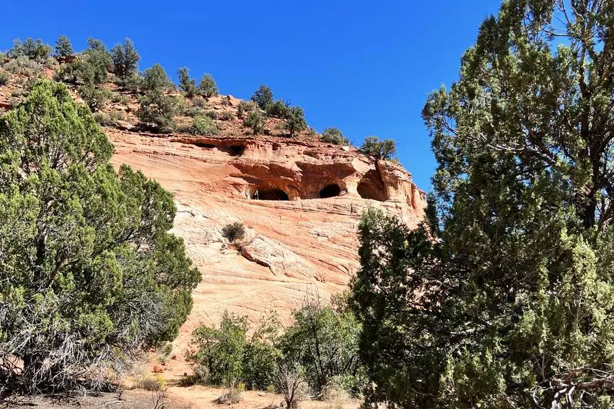 3 sand caves up on a hill in Kanab Utah