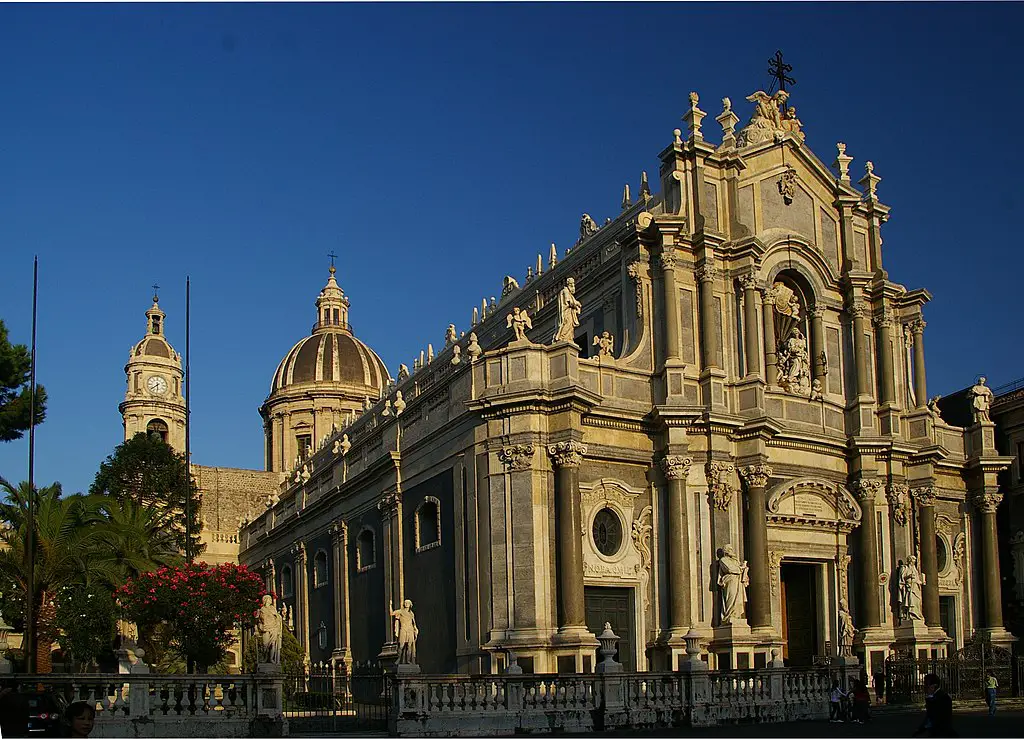 large elaborate church in Sicily
